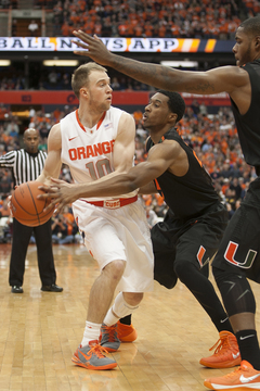 Trevor Cooney looks to pass out of a double team.