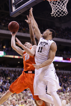 Cooney goes up for a layup against Pittsburgh forward  Derrick Randall. Cooney finished with 11 points while shooting 3-of-8 from the field. 