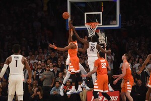 Syracuse fell to UCONN 52-50 Monday night.