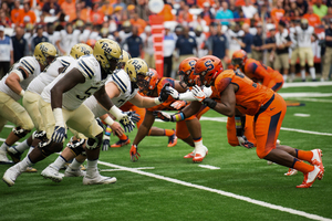 Syracuse defeated Pitt on Saturday, 27-24.