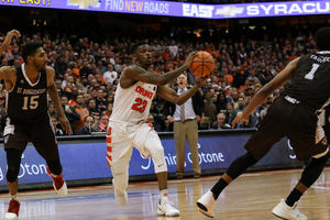 Frank Howard helped Syracuse's offense with better second-half ball movement.