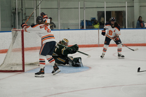 Lauren Bellefontaine (pictured No. 8) scored her third goal of the season in Syracuse's 1-0 win over RIT.