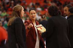 Syracuse women's basketball assistant coach Sue Ludwig has retired following two years on Felisha Legette-Jack’s staff.
