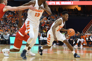 Syracuse guard Tyus Battle drives to the hoop.