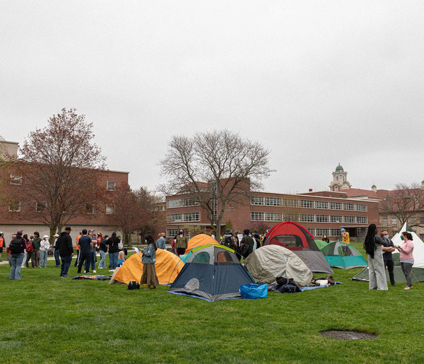 Live updates: Students set up encampment on Shaw Quad demanding divestment from Israel